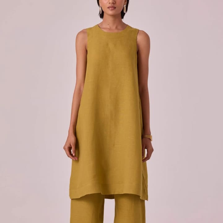 Nailah Olive Linen Set