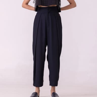 Elinor Black Barrel Pants